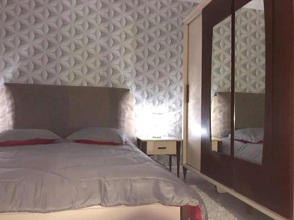 Appartement S+1 Luxueux Aux Jardins De Carthage Tunis 0*,  Tunezja